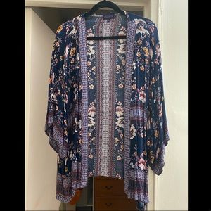Blue patterned Kimono top